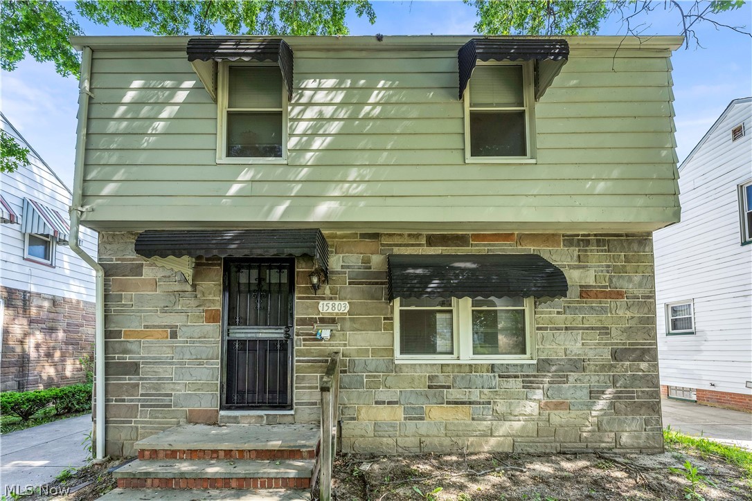 15803 Delrey Avenue Cleveland OH 44128