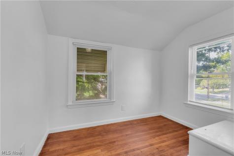 15803 Delrey Avenue Cleveland OH 44128