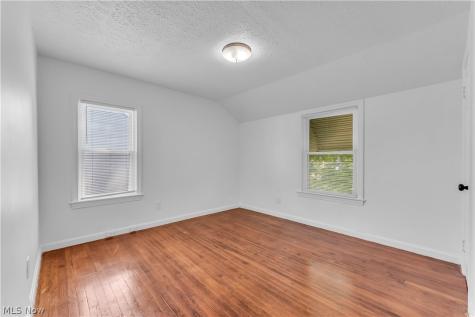 15803 Delrey Avenue Cleveland OH 44128