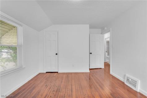 15803 Delrey Avenue Cleveland OH 44128