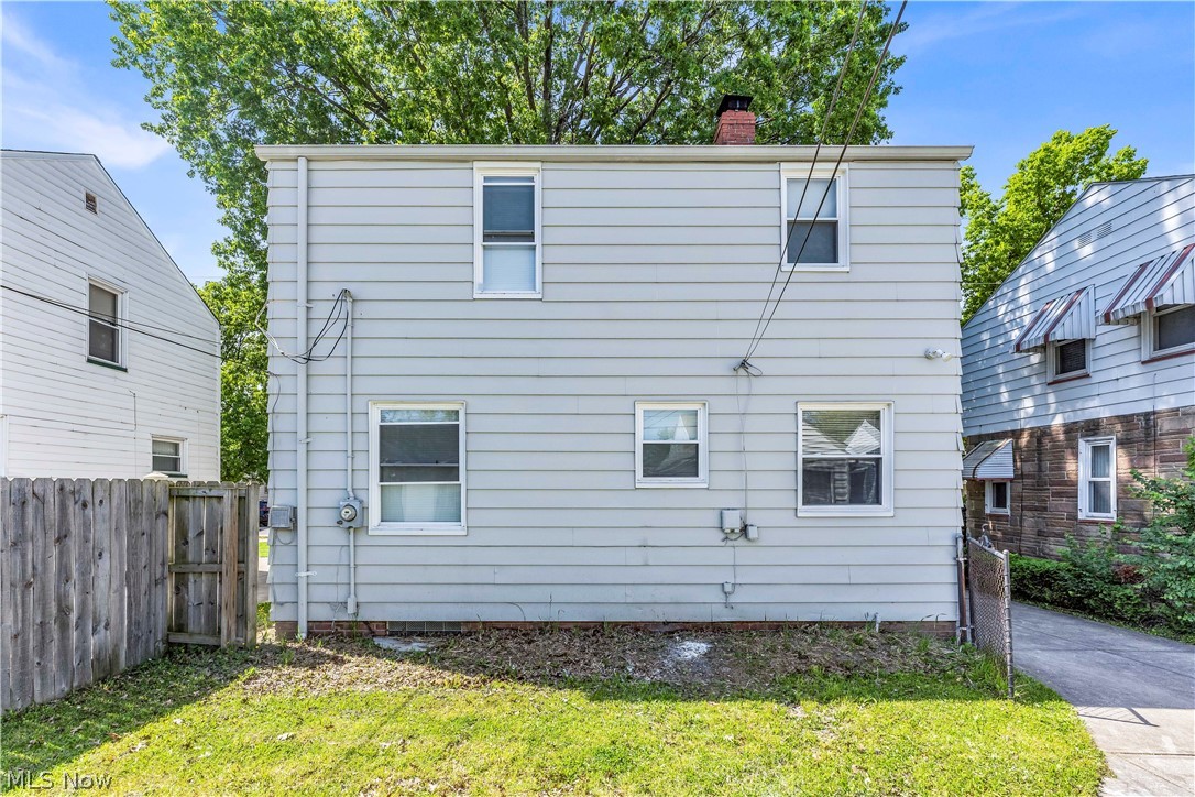 15803 Delrey Avenue Cleveland OH 44128