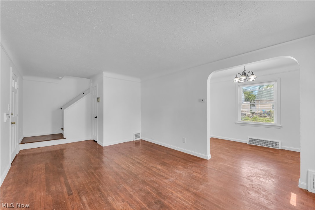 15803 Delrey Avenue Cleveland OH 44128