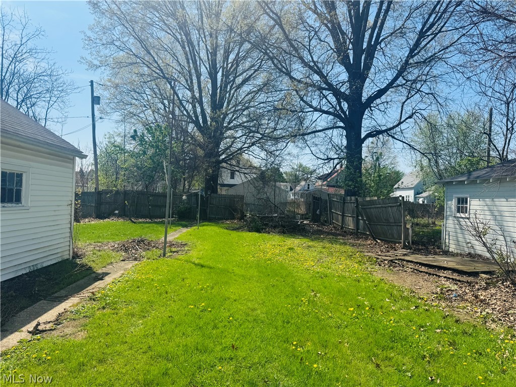 509 W 24th Street Lorain OH 44052