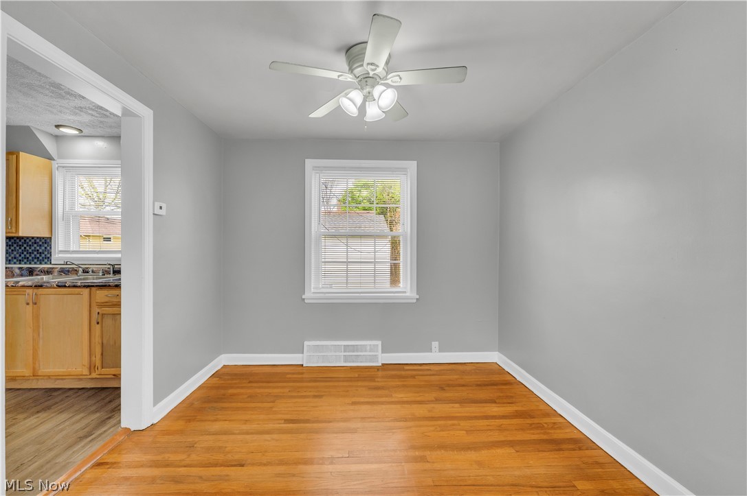 5440 Hollywood Avenue Maple Heights OH 44137