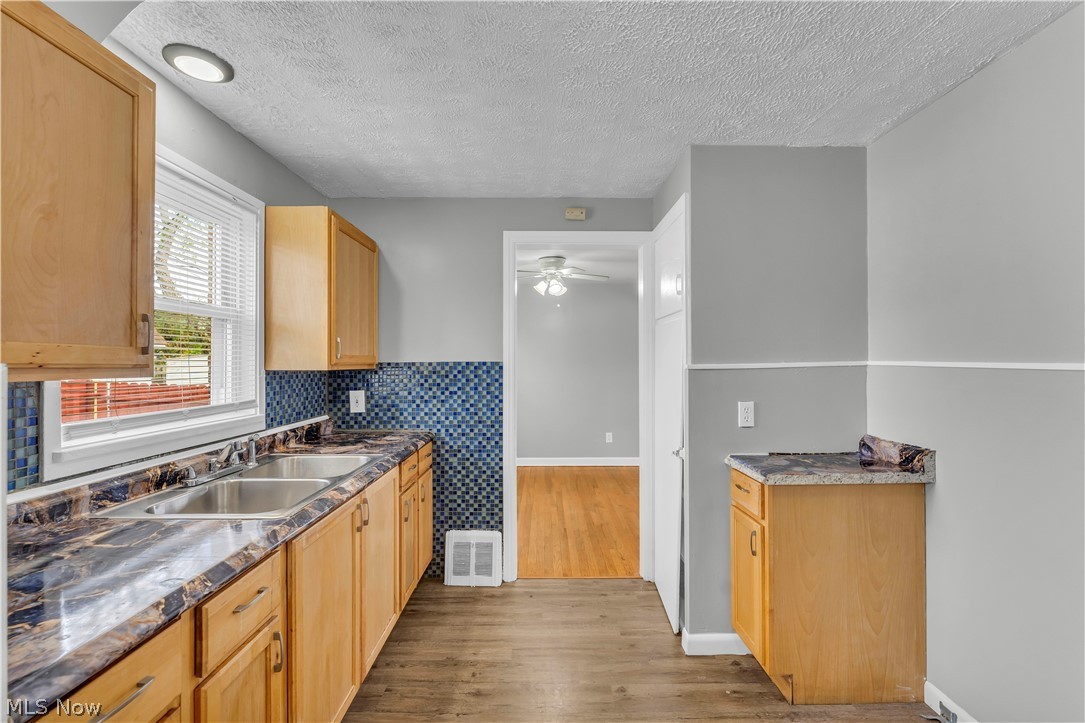5440 Hollywood Avenue Maple Heights OH 44137
