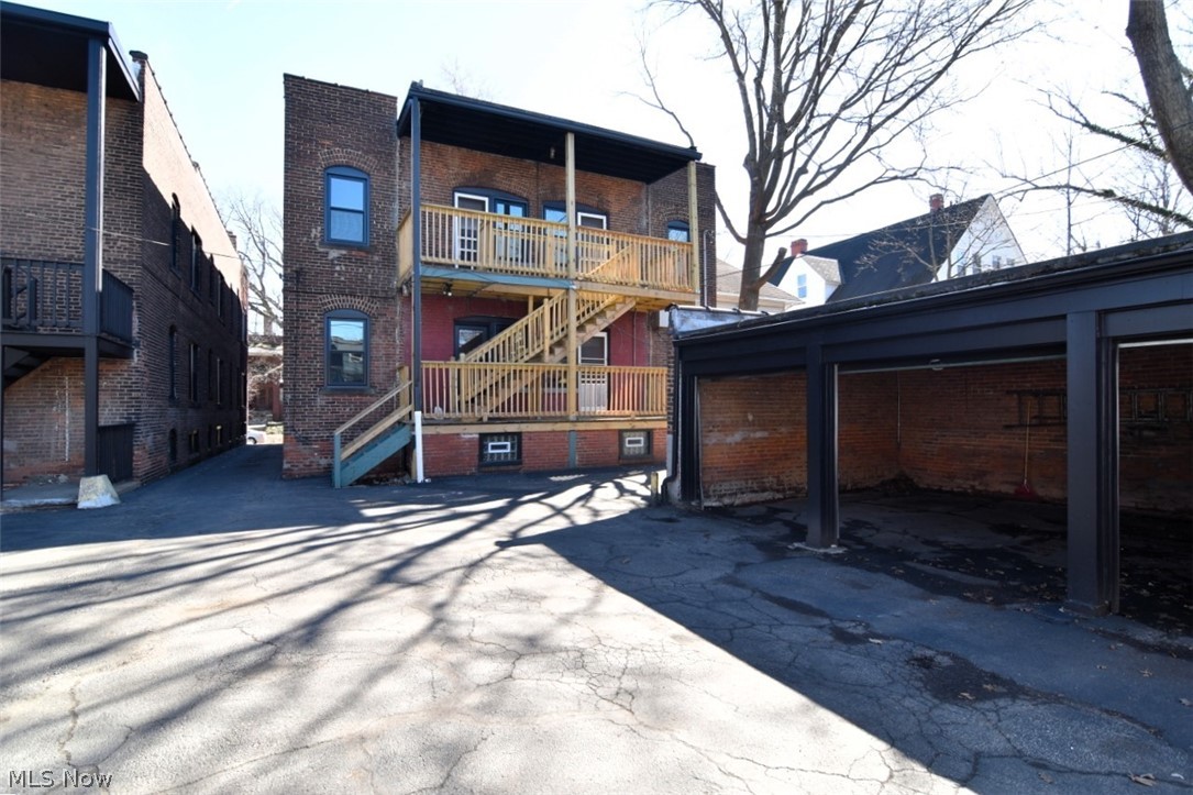2276 Grandview Avenue Cleveland Heights OH 44106