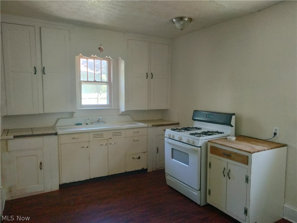 949 W Exchange Street Akron OH 44302
