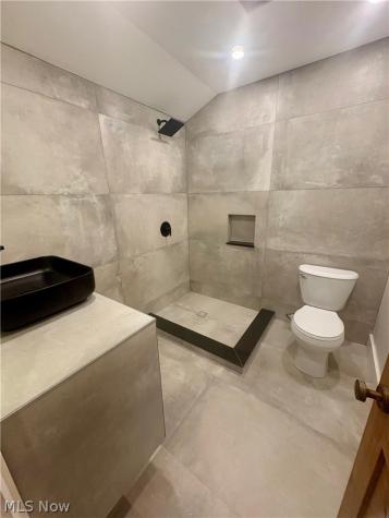 5180 Case Avenue Lyndhurst OH 44124