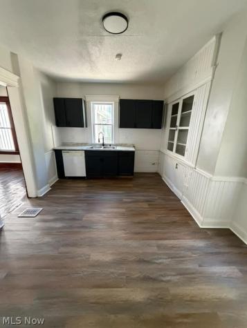 1439 E 110th Street Cleveland OH 44106