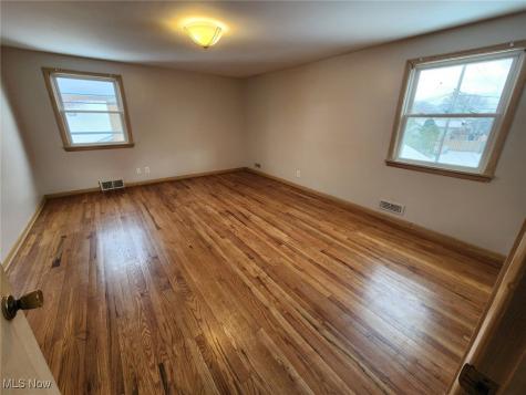 2413 Elmdale Road University Heights OH 44118