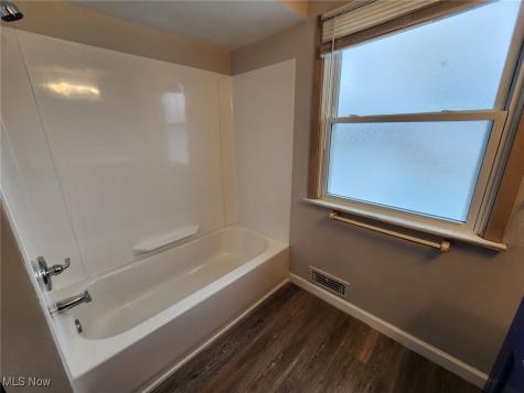 2413 Elmdale Road University Heights OH 44118