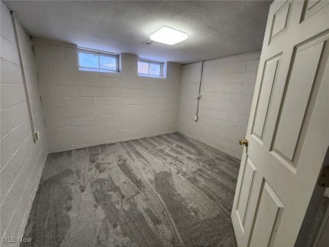 2413 Elmdale Road University Heights OH 44118