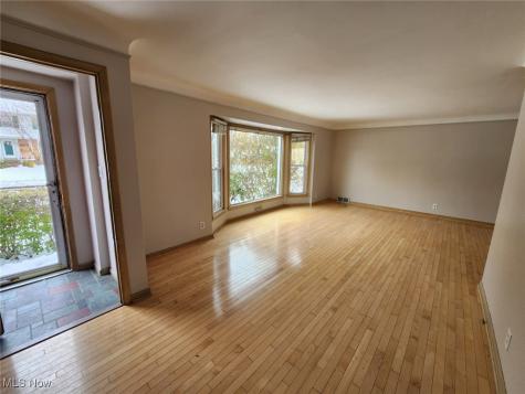 2413 Elmdale Road University Heights OH 44118