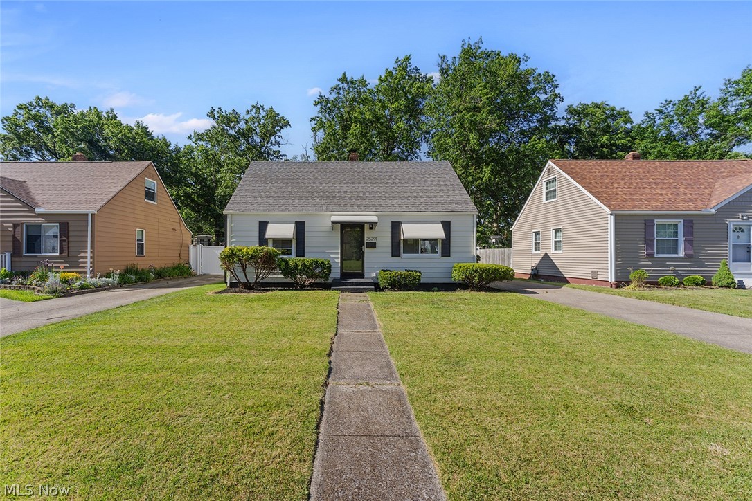 25291 Richards Avenue Euclid OH 44132