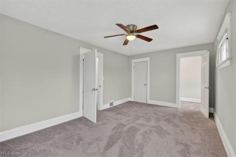 12912 Maplerow Avenue Garfield Heights OH 44105