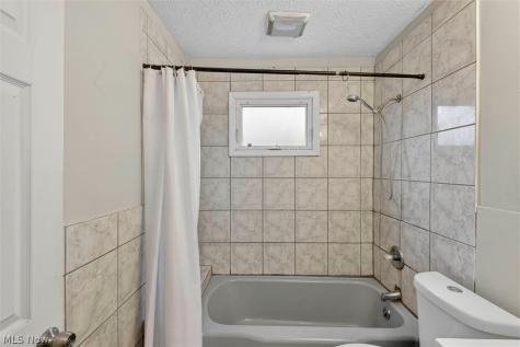 12912 Maplerow Avenue Garfield Heights OH 44105