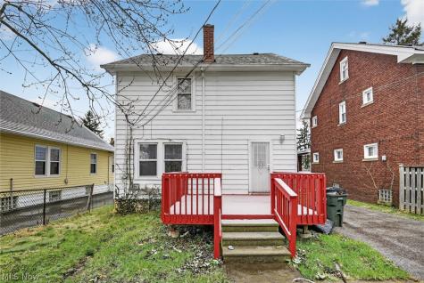 12912 Maplerow Avenue Garfield Heights OH 44105