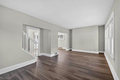 12912 Maplerow Avenue Garfield Heights OH 44105
