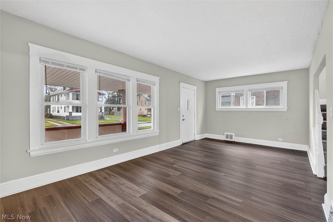 12912 Maplerow Avenue Garfield Heights OH 44105