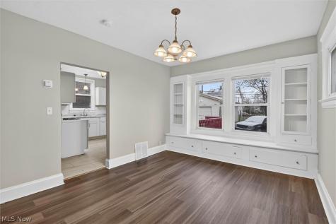12912 Maplerow Avenue Garfield Heights OH 44105