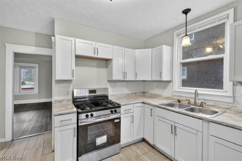 12912 Maplerow Avenue Garfield Heights OH 44105