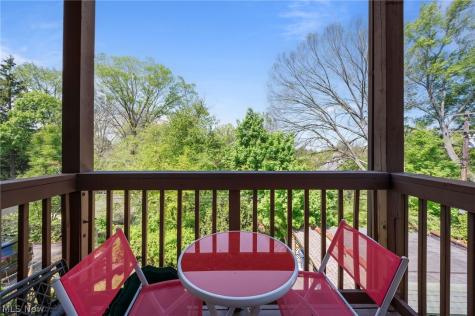 2280 Bellfield Avenue Cleveland Heights OH 44106