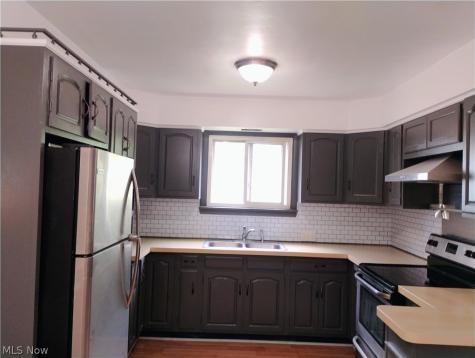 1514 Manhattan Avenue Youngstown OH 44509