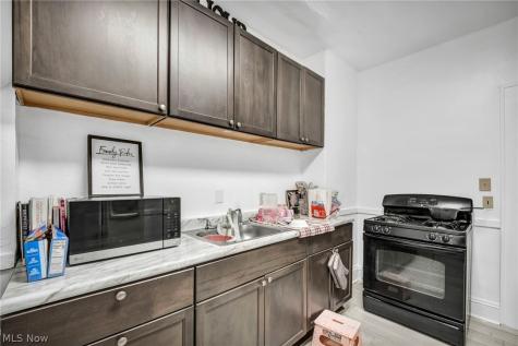 4512 E 131st Street Garfield Heights OH 44105