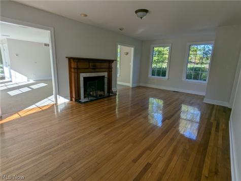 217 Eggleston Road Aurora OH 44202