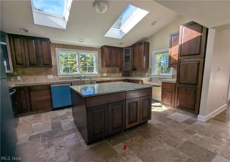 217 Eggleston Road Aurora OH 44202