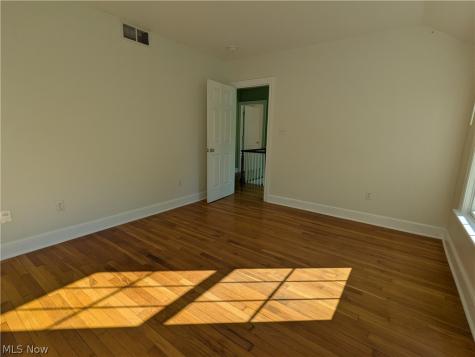 217 Eggleston Road Aurora OH 44202