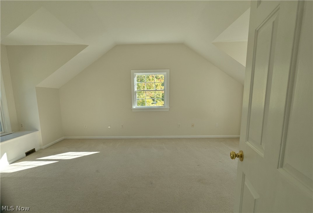 217 Eggleston Road Aurora OH 44202