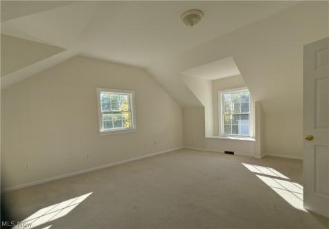 217 Eggleston Road Aurora OH 44202