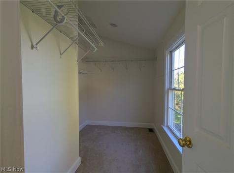 217 Eggleston Road Aurora OH 44202