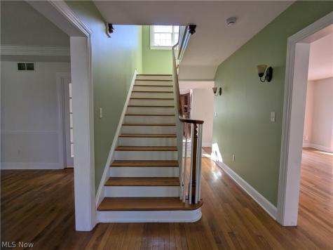 217 Eggleston Road Aurora OH 44202