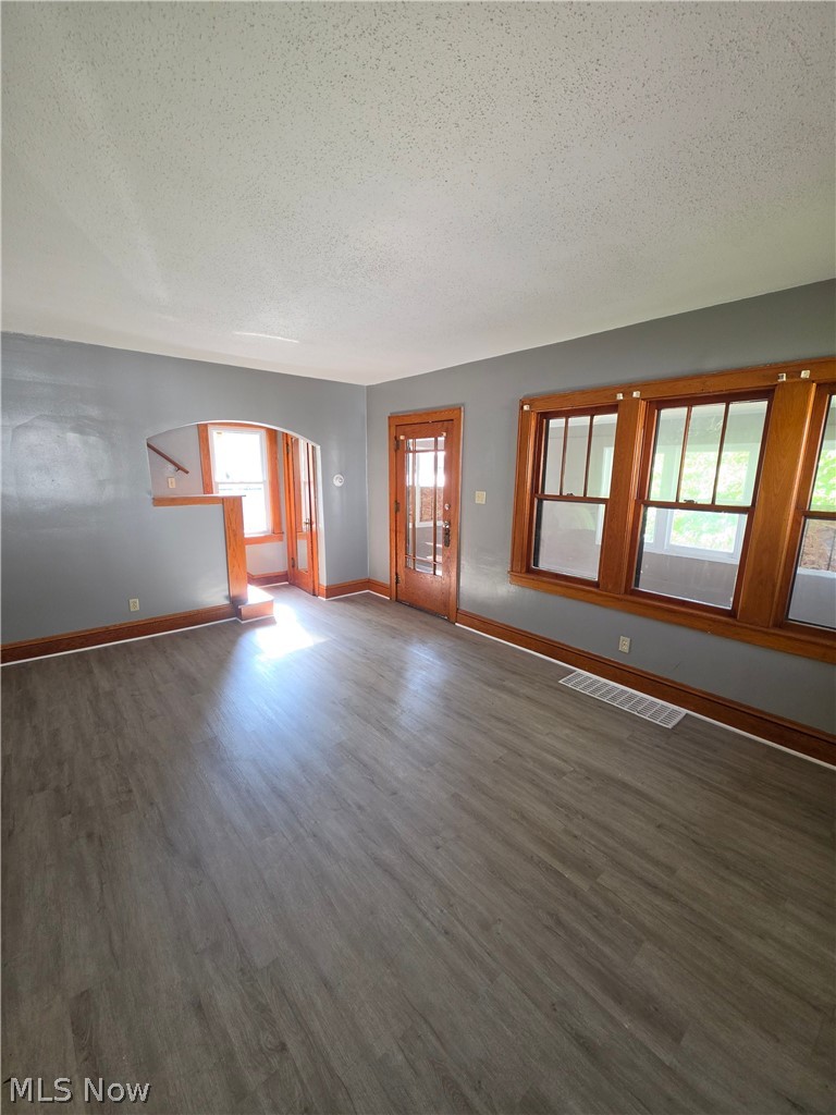 753 Clay Drive Akron OH 44311