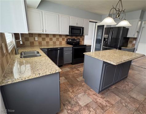 4171 Linden Circle North Olmsted OH 44070