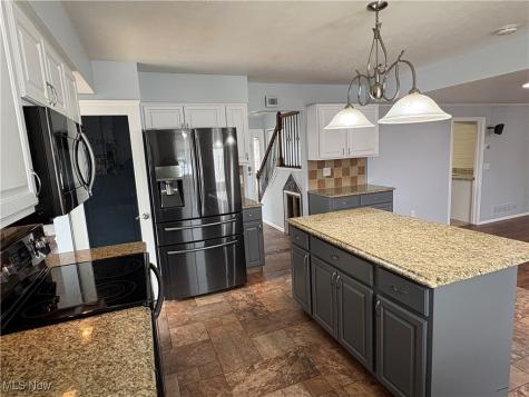 4171 Linden Circle North Olmsted OH 44070