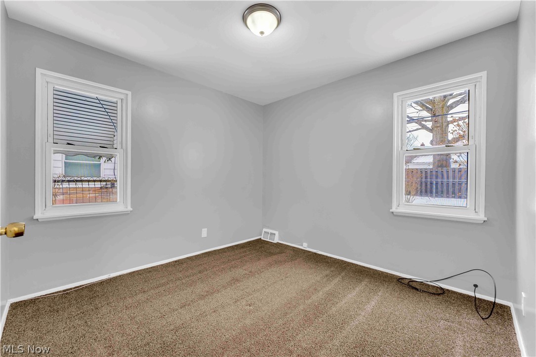 26450 Drakefield Avenue Euclid OH 44132