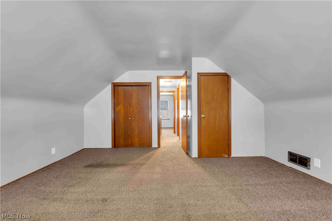 26450 Drakefield Avenue Euclid OH 44132