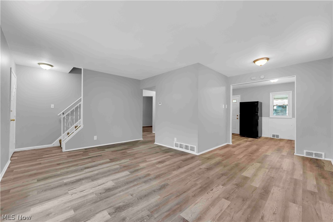 26450 Drakefield Avenue Euclid OH 44132