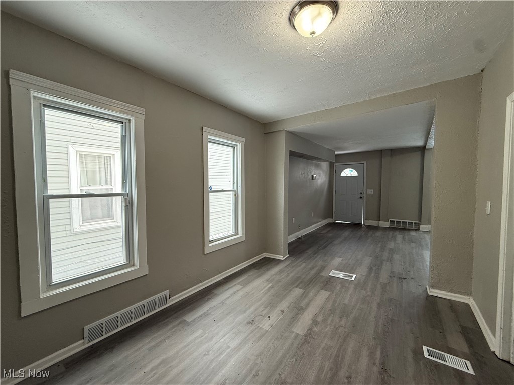 7508 Neville Avenue Cleveland OH 44102