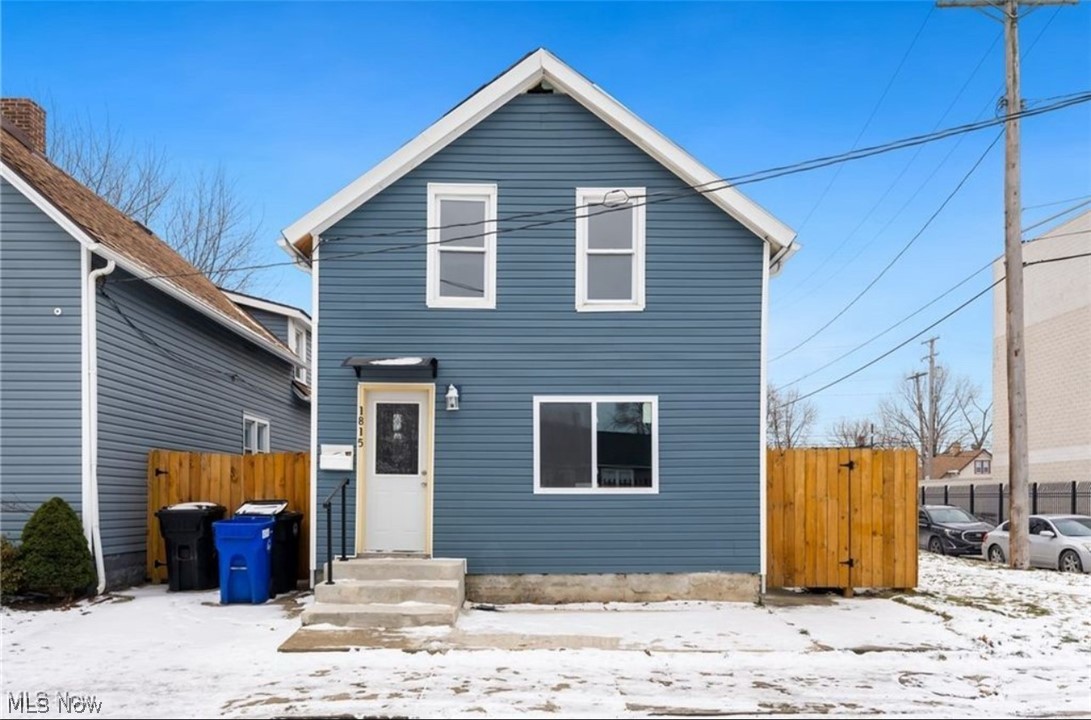 1815 Auburn Avenue Cleveland OH 44113