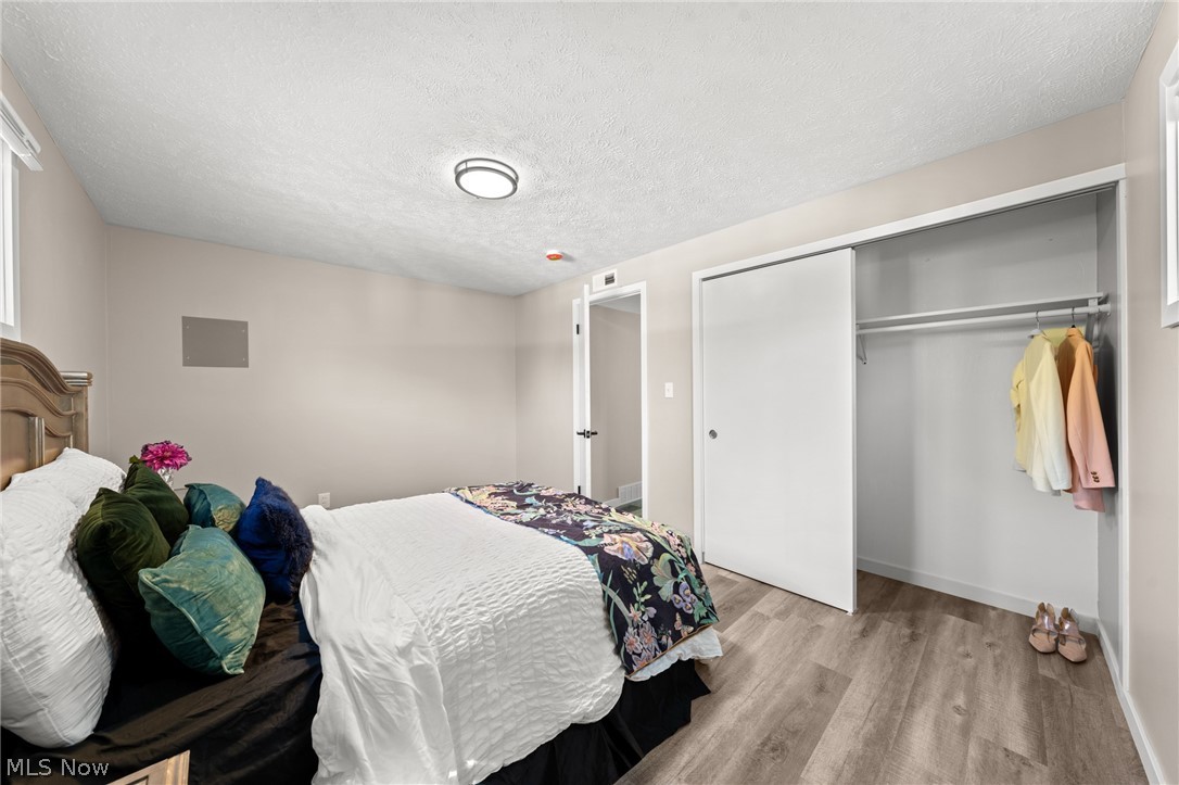 1673 Southbend Circle Rocky River OH 44116