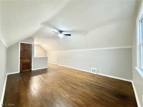 1112 Clearview Avenue Parma OH 44134