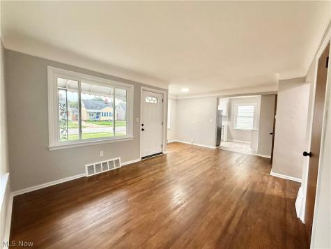 1112 Clearview Avenue Parma OH 44134