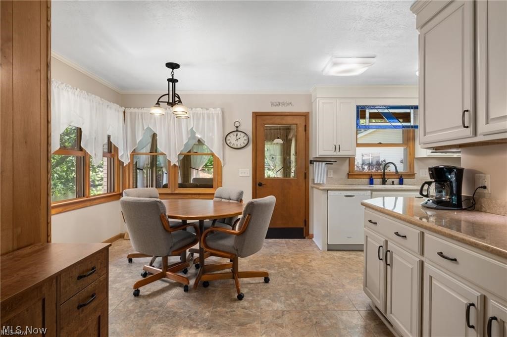 685 Sunnyside Vermilion OH 44089