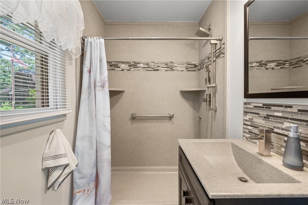 685 Sunnyside Vermilion OH 44089