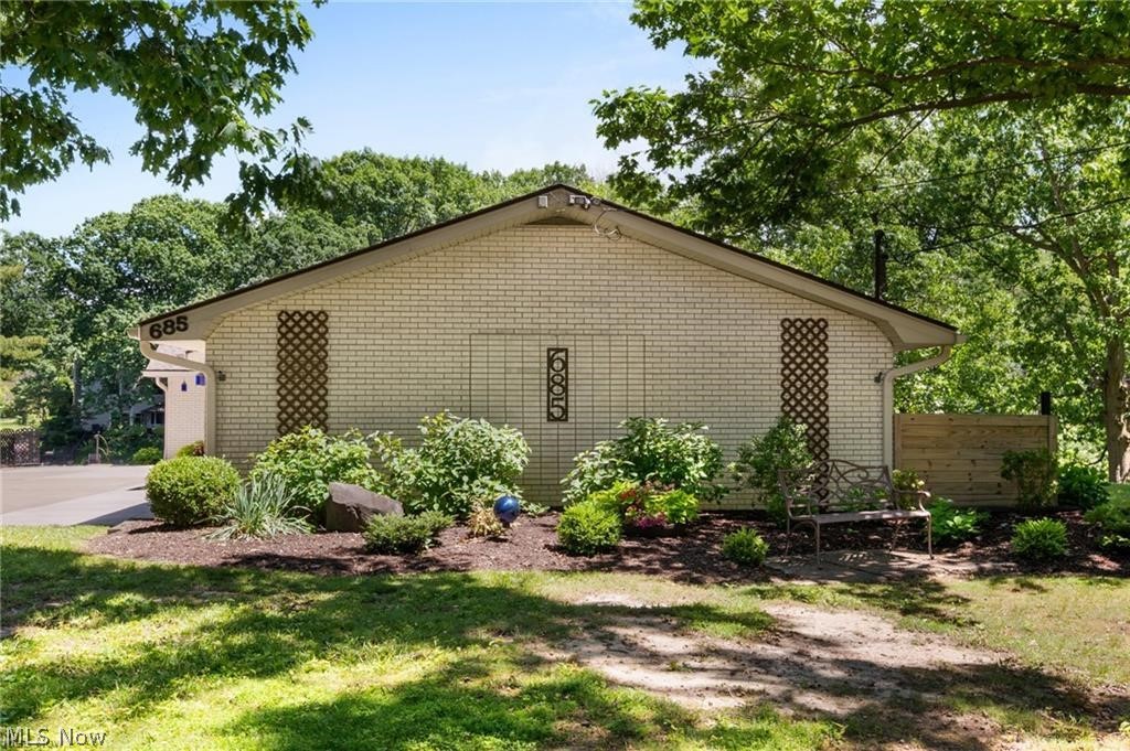 685 Sunnyside Vermilion OH 44089