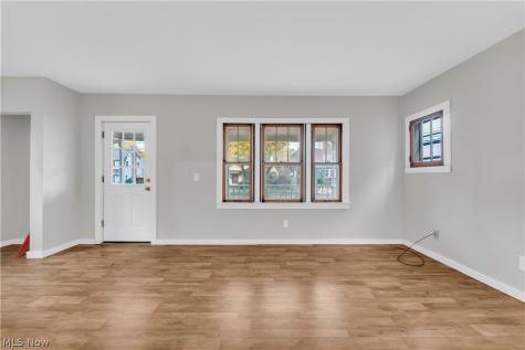 485 E Archwood Avenue Akron OH 44301
